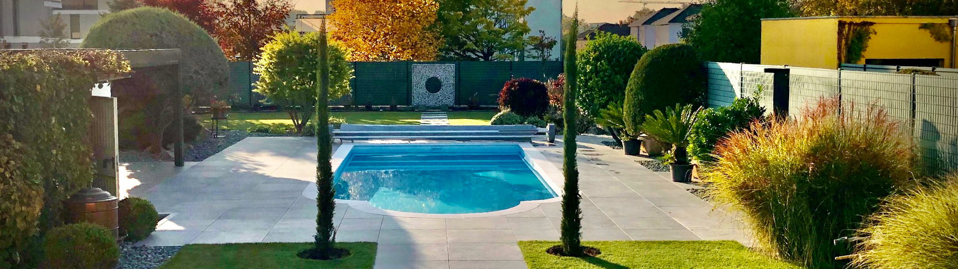 Rénovation de jardin et piscine réalisée par Paysages Hartmann
