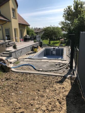 Pose d'une chape pour une piscine Waterair à Habsheim