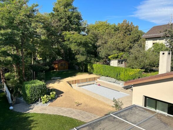 Piscine Waterair à Habsheim : ouvrage terminé avec couverture de sécurité